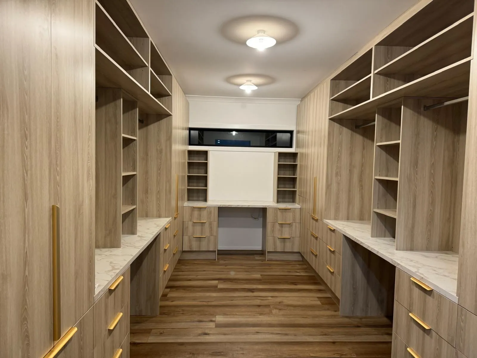 Light Oak Walk-in Robe