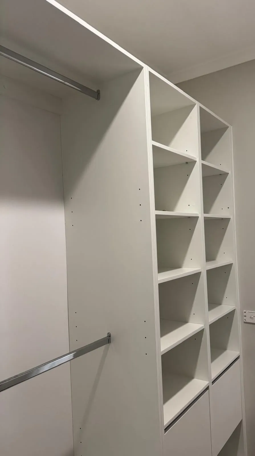 White Walk-in Robe: photo 2 of 2